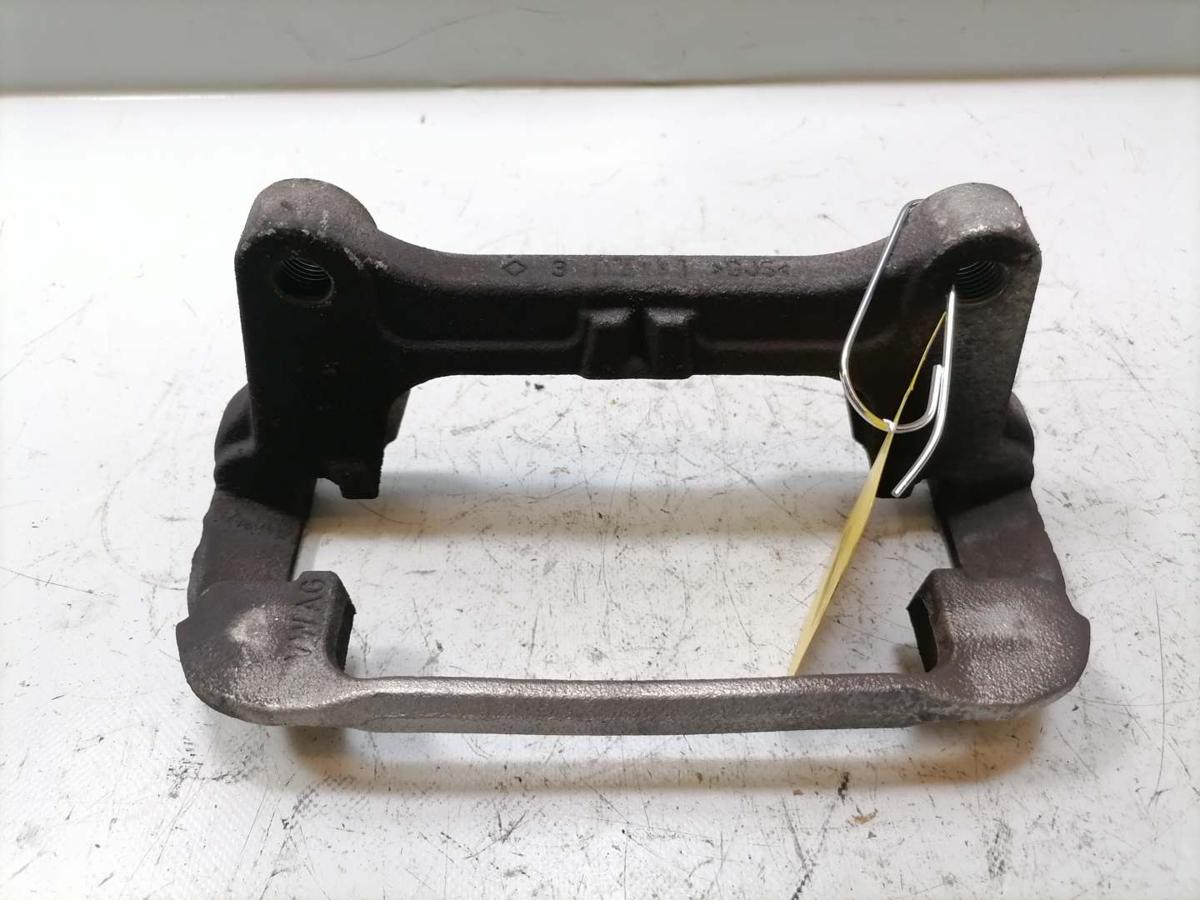 VW Passat B9 original Bremssatteltr&auml;ger vorn 1,5 E-Hybrid 110KW Bj.2024